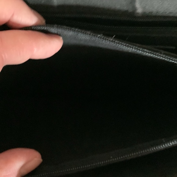 Liz Claiborne Leather Shoulder/Crossbody bag - Picture 11 of 14